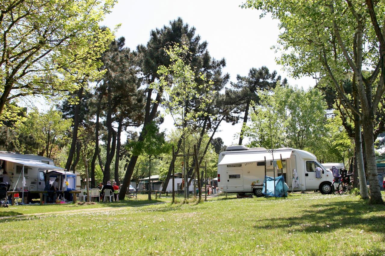 Romea Family Camping Касал-Борсетти Экстерьер фото